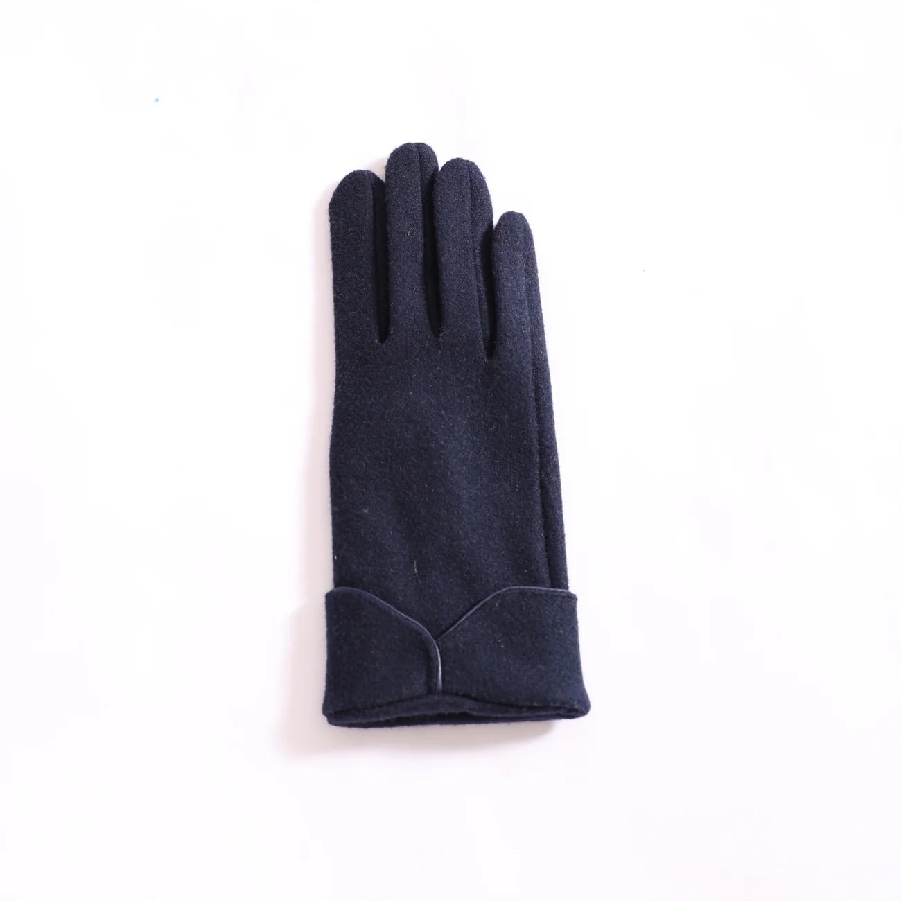 Evette Glove